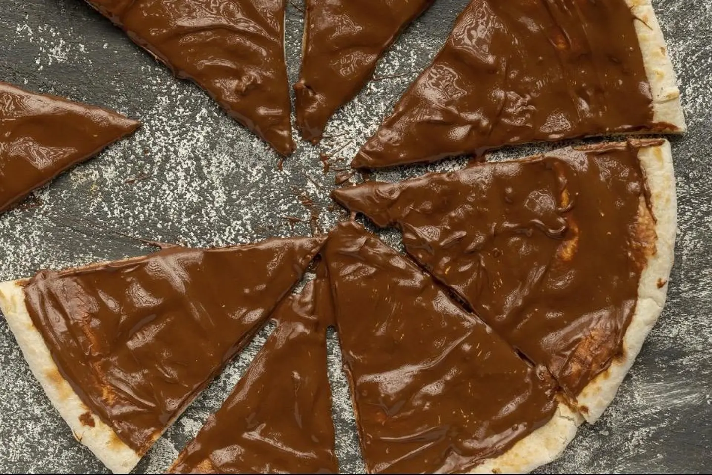 Nutella Pizza - Mideum