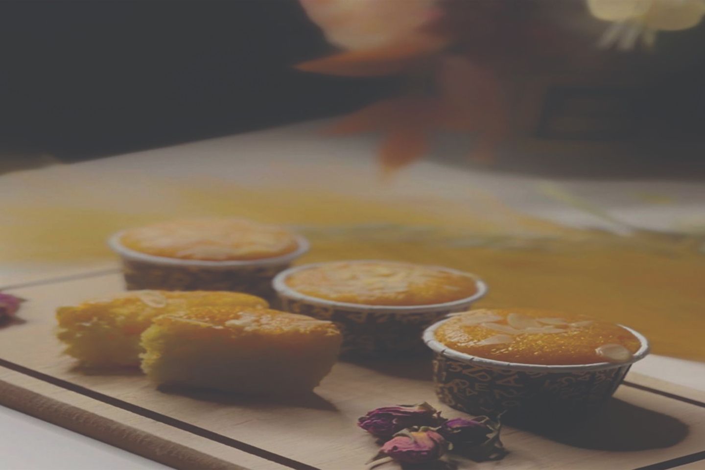 Cups Of Basbousa Cream - Large