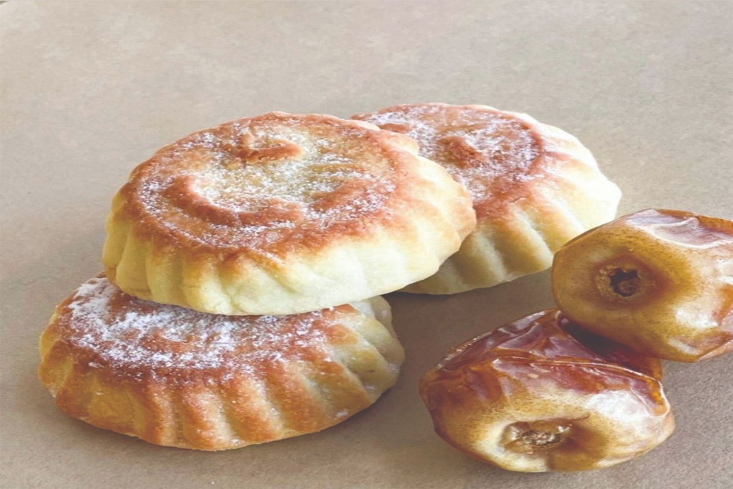 معمول تمر - كبير