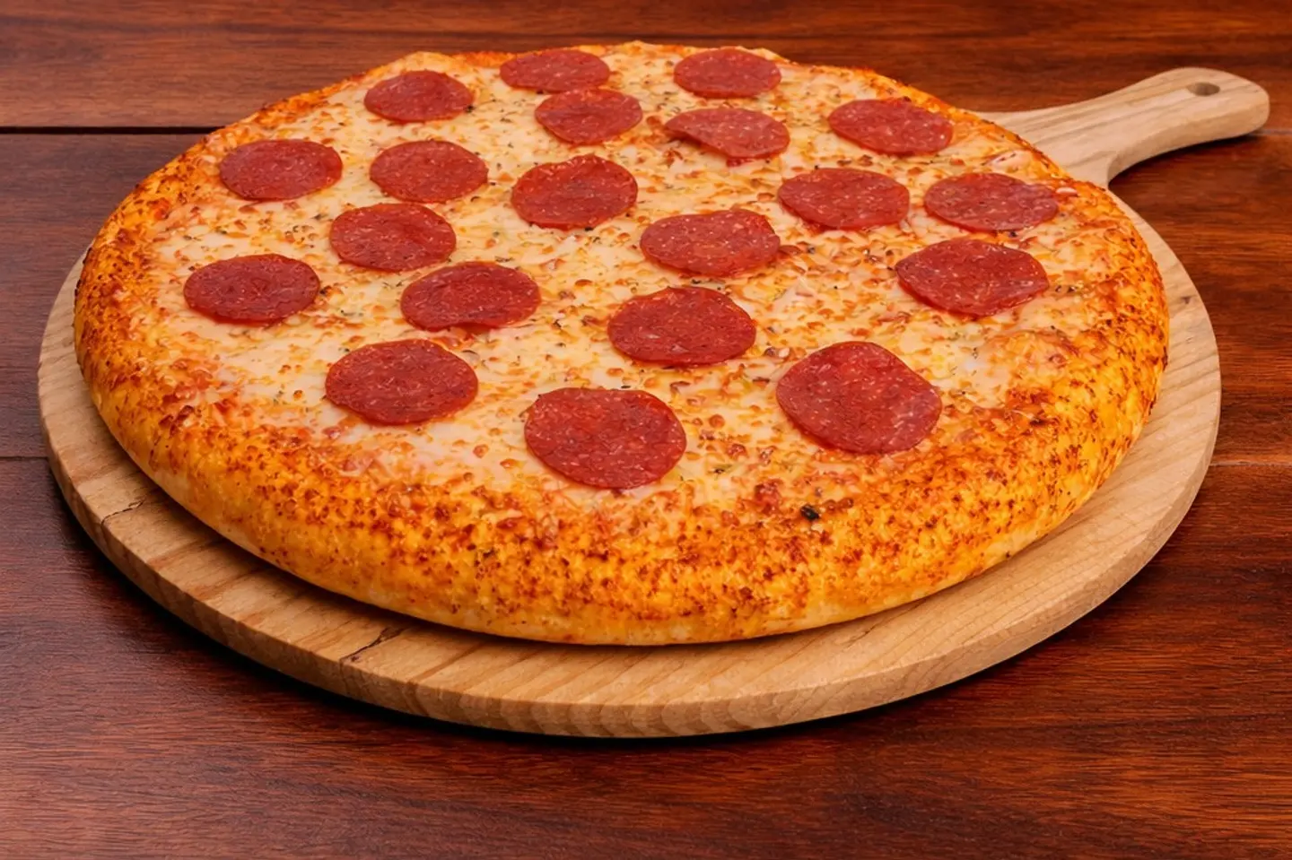 بيتزا ببروني - وسط