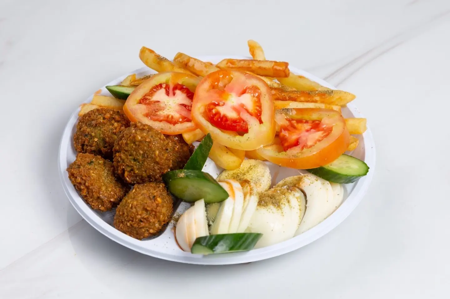 صحن فلافل مشكل مع بيض - كبير