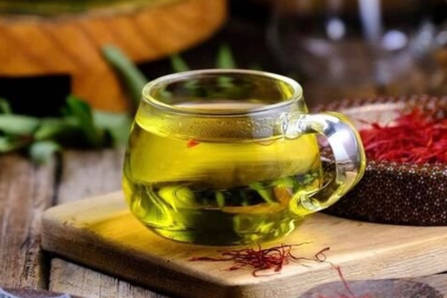 شاي نعناع بالزعفران - كوب صغير