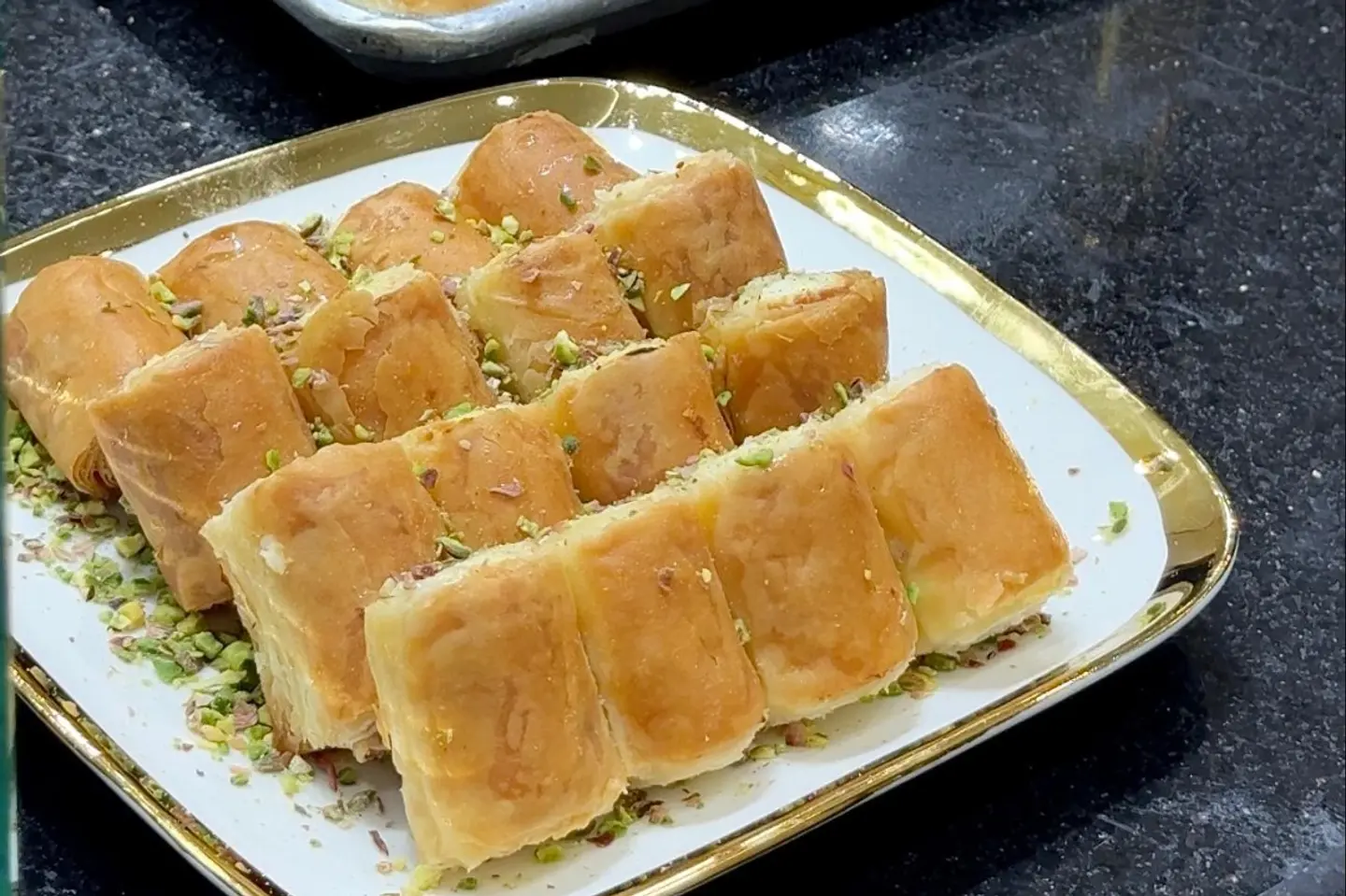 اصابع بقلاوة بجبن الكيري - نصف كيلو