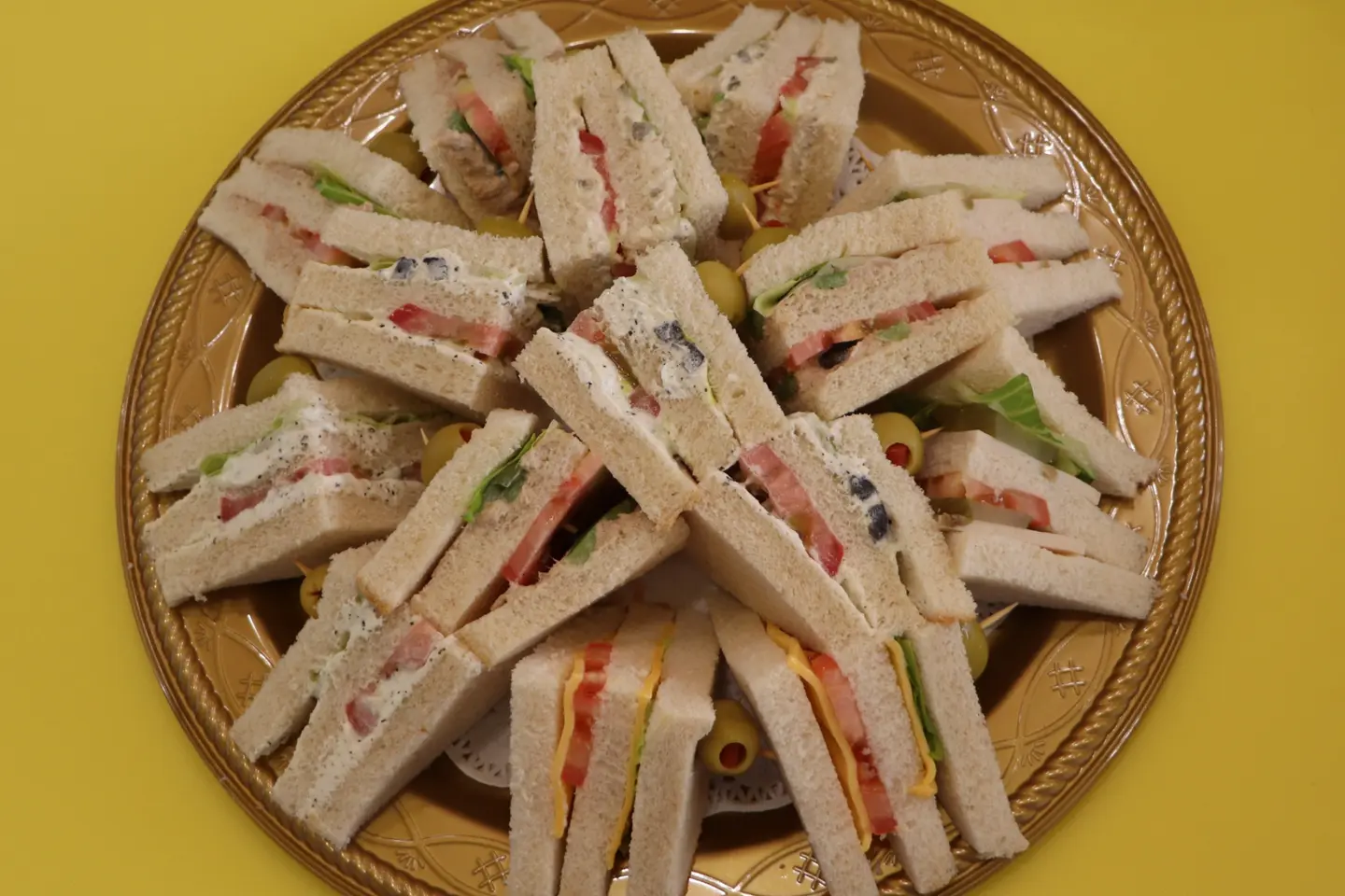 كلوب ساندويش - تونا