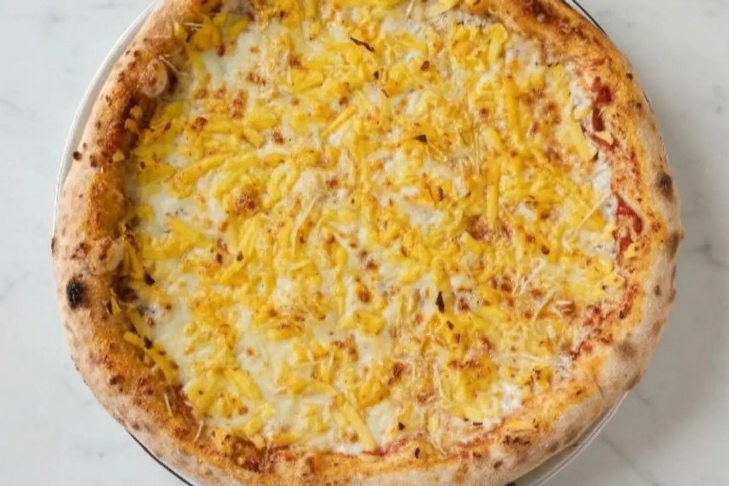 بيتزا ميكس جبن - كبير