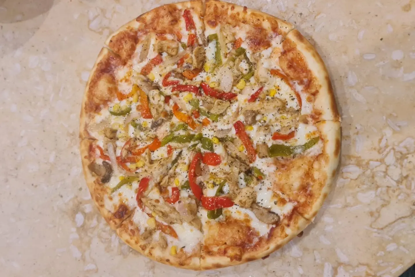 بيتزا هناي - كبير