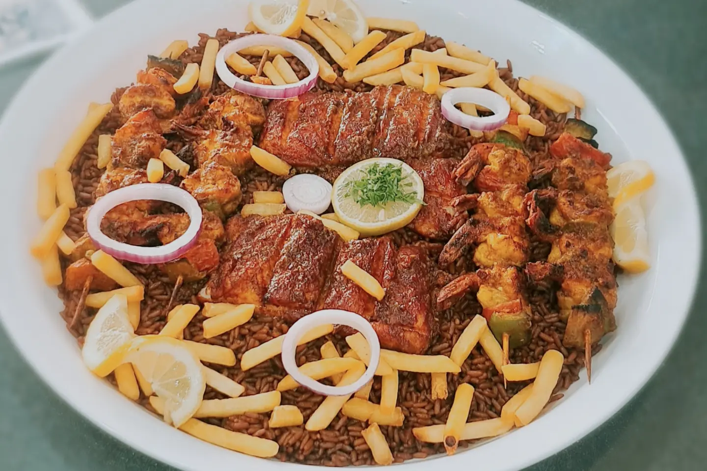 طبق اسكالوب سمك واسياخ الجمبري ٣ اشخاص - فيلية مشوي