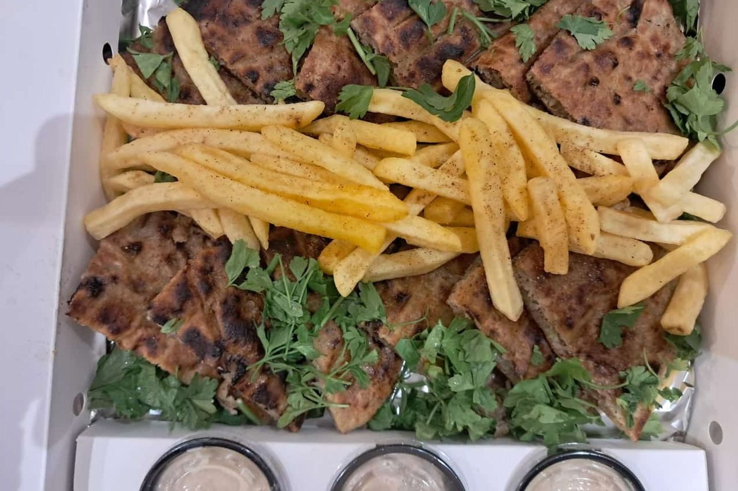 عرايس - عرايس-وسط