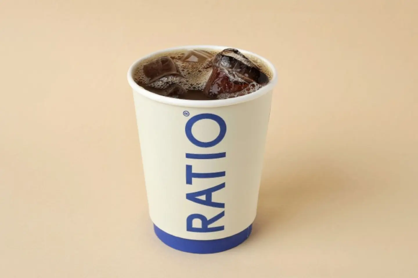 قهوة اليوم بارد - وسط