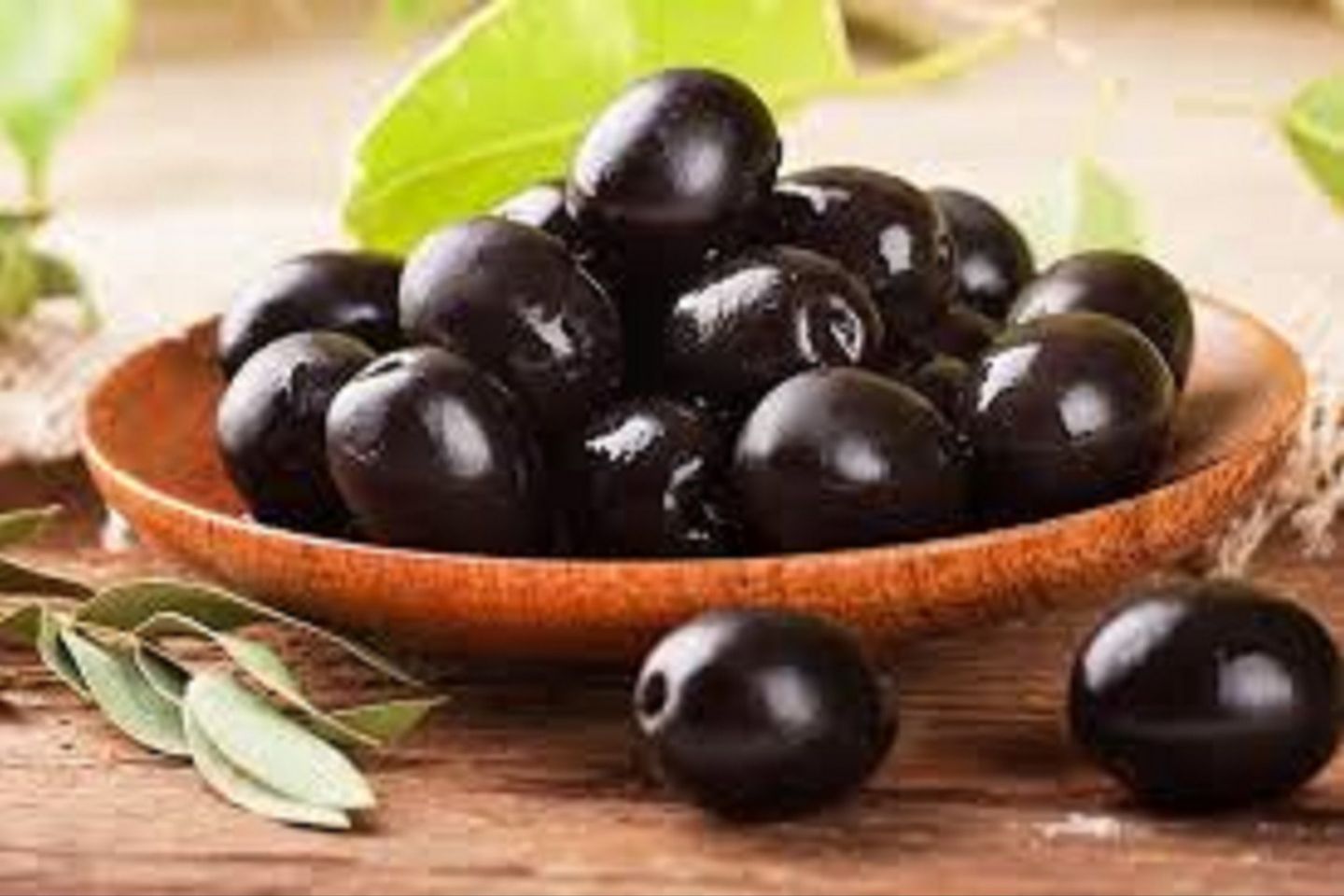 زيتون اسود اسباني كبير - كيلو