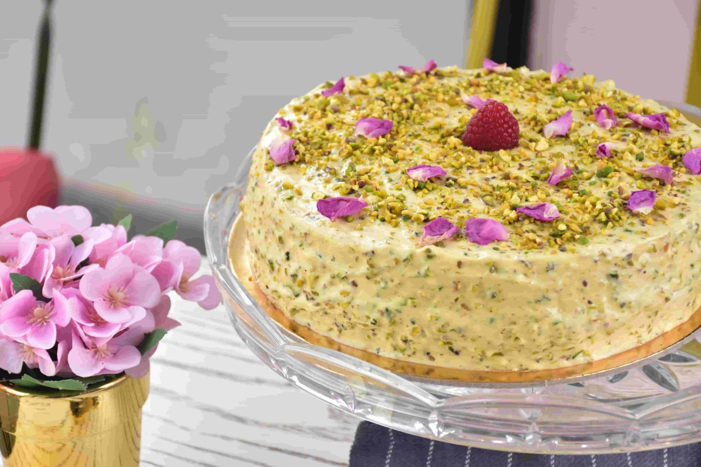 Pistachio Cake - Small