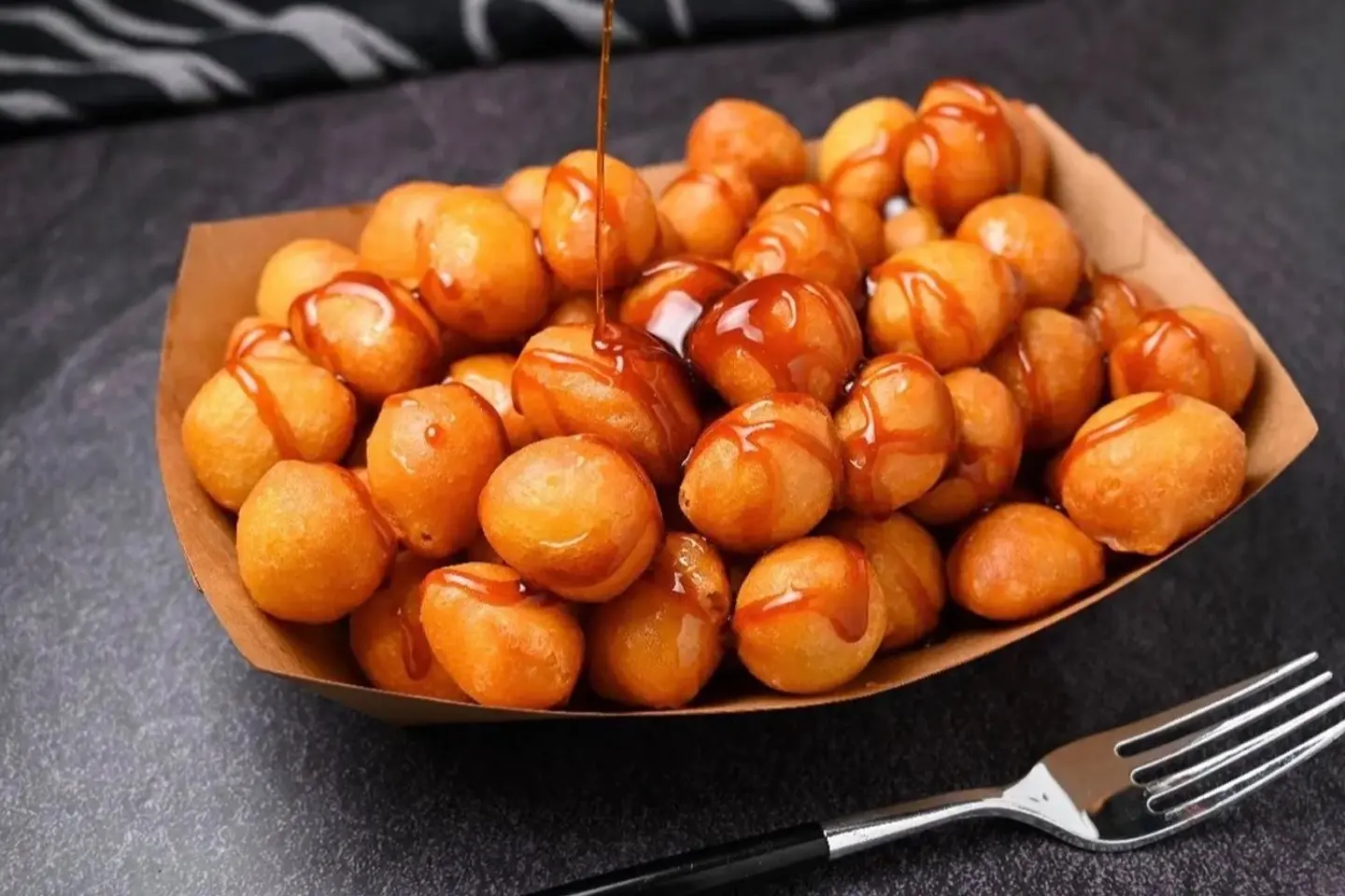 Luqaimat With Date Syrup - Medium