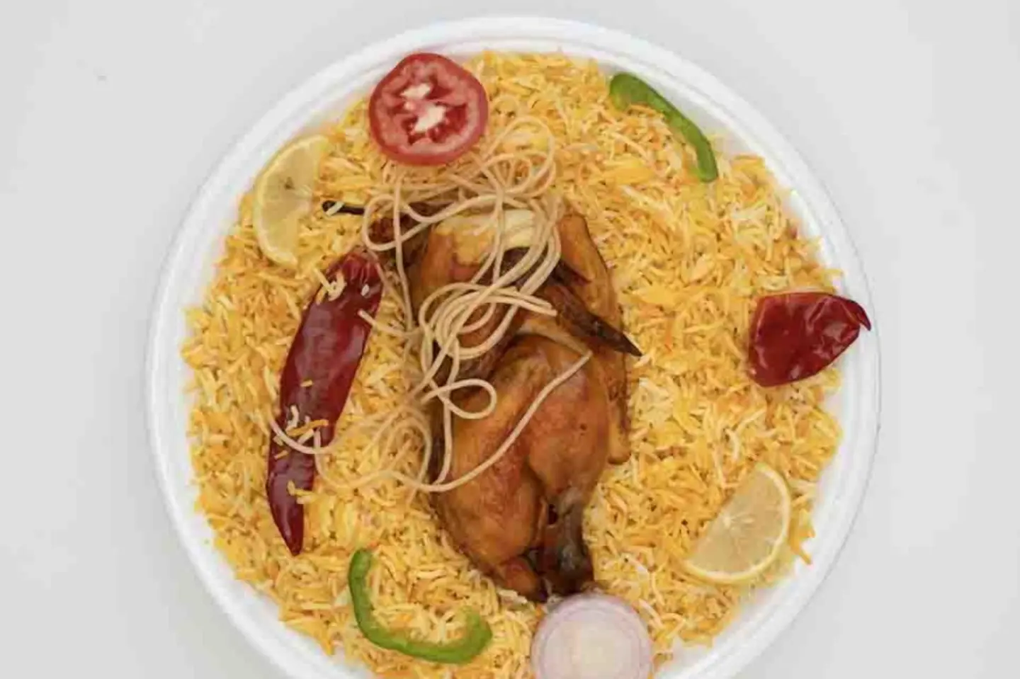 دجاج مندي مع رز - حبه دجاج مندي مع رز