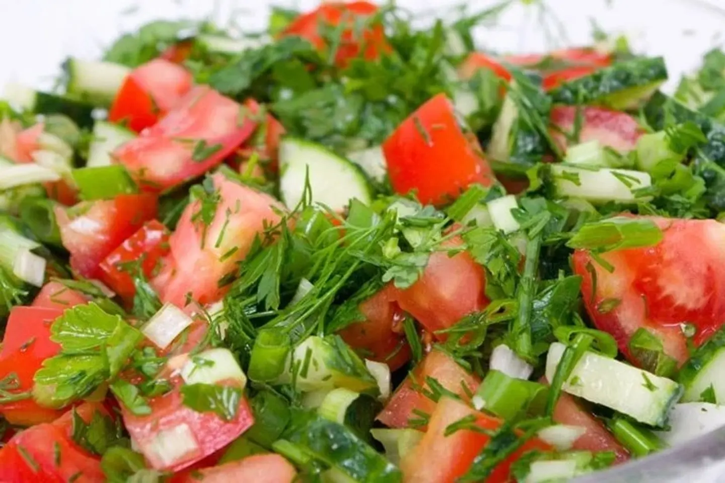 سلطة خضراء - كبير