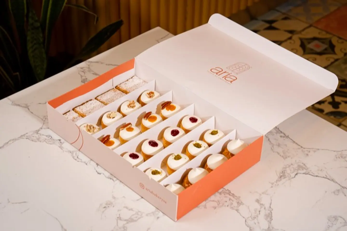 Mini Sweet France Box - 24 Pes