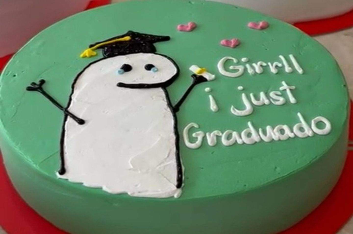 Graduation Cake E - Vanilla With Sprinkles