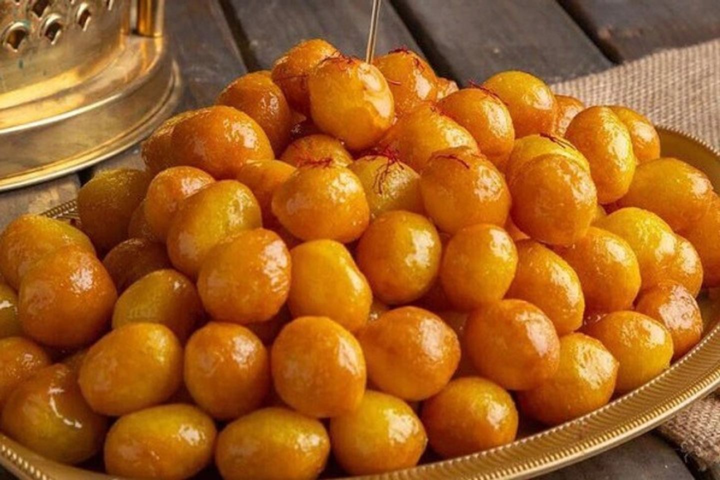 Lugaimat - Small