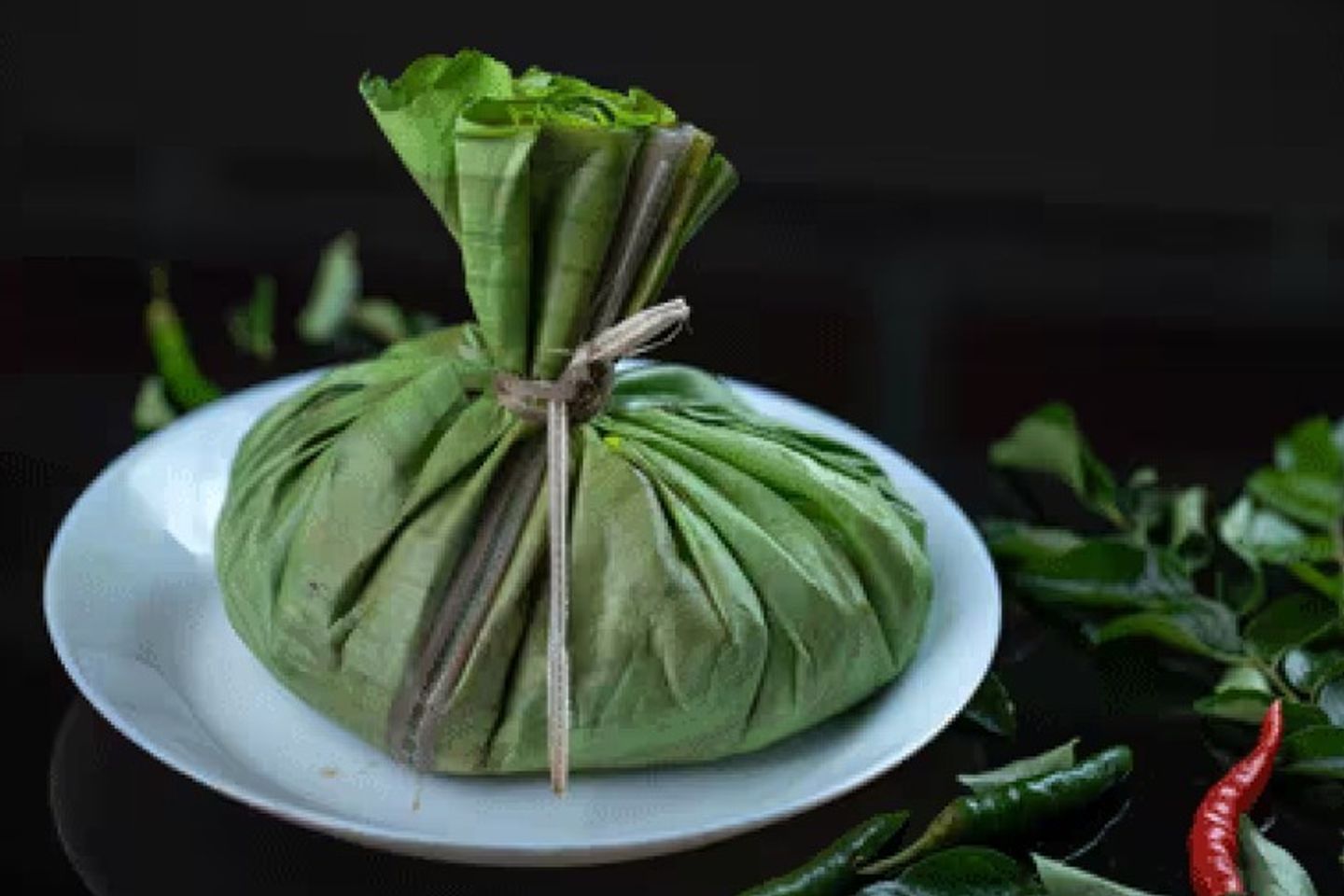 Kizhi Kerala Porotta - Beef Kizhi Porotta