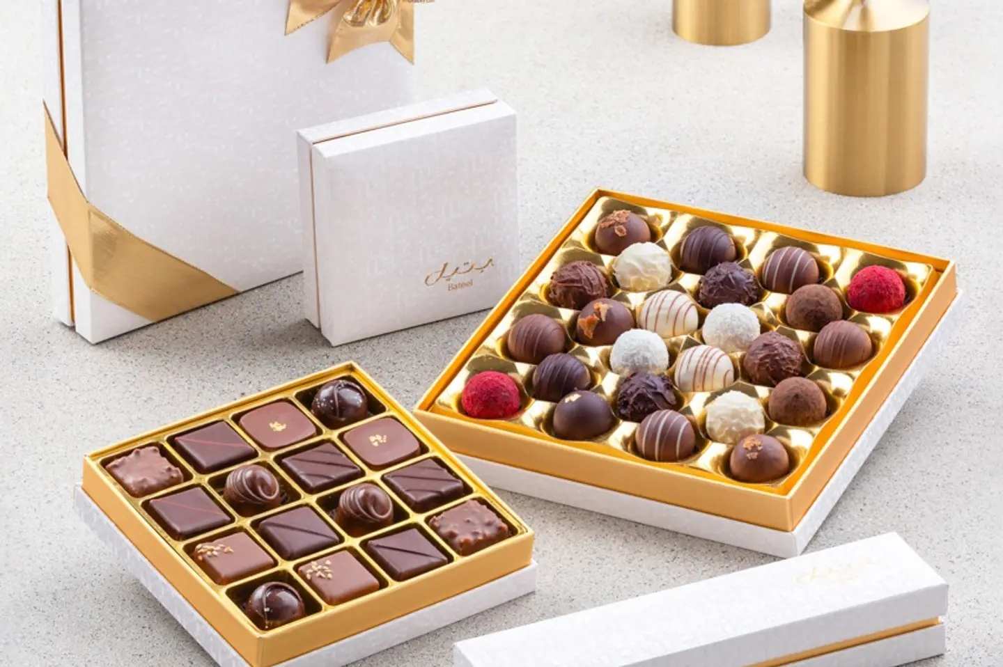 Alaska Date Chocolate Gift Set - Small