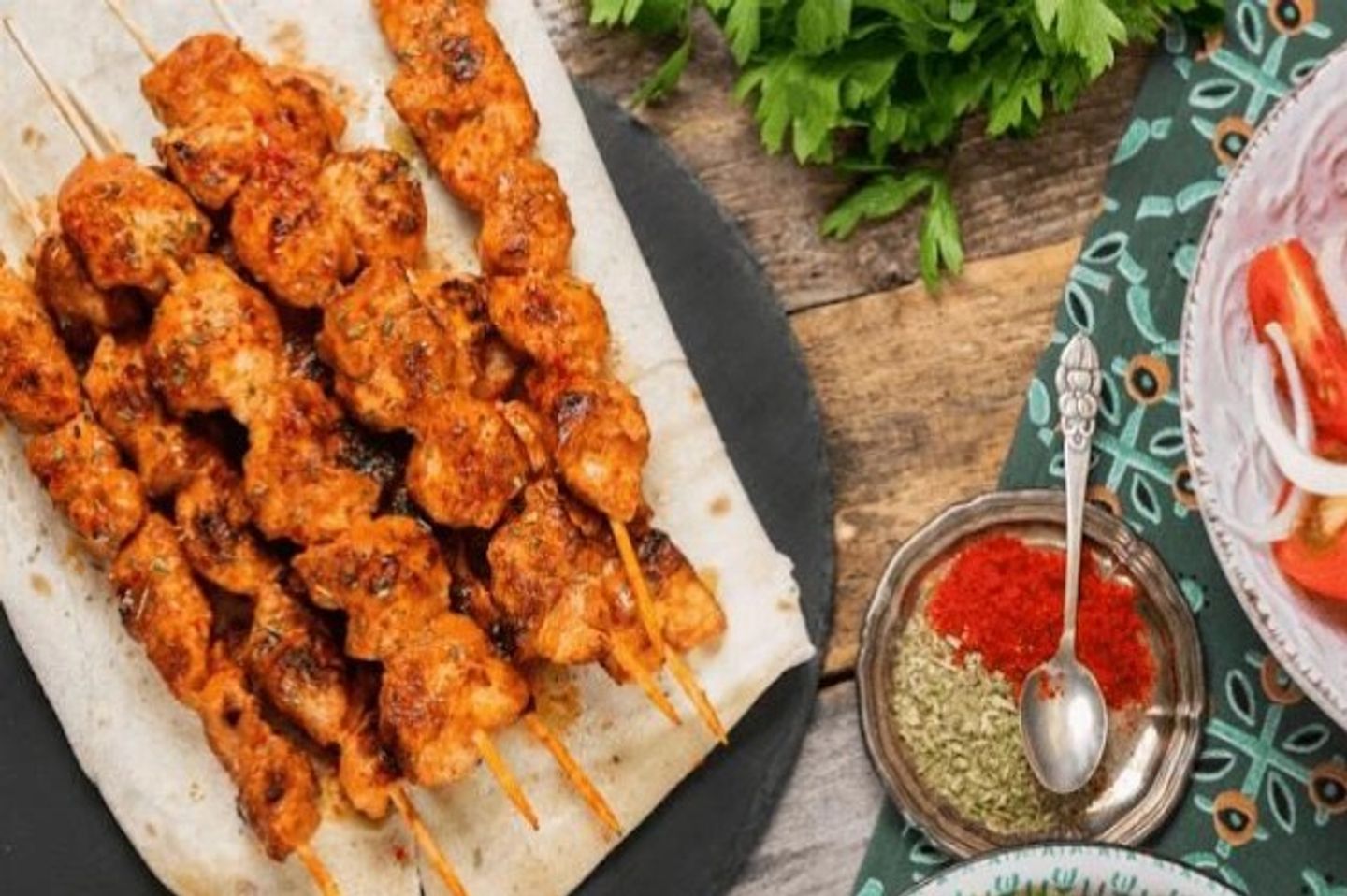 شيش طاووق - وسط