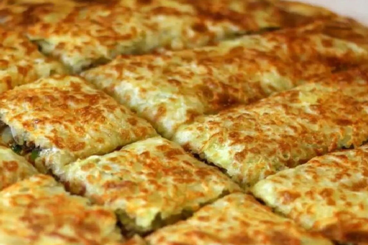 فطائر اسكندرانى - فطيرة الاجبان الاربعه كبيرة اسكندرانى