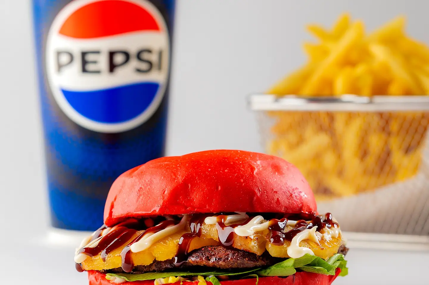 Hawaiin Beef Burger Meal - Medium