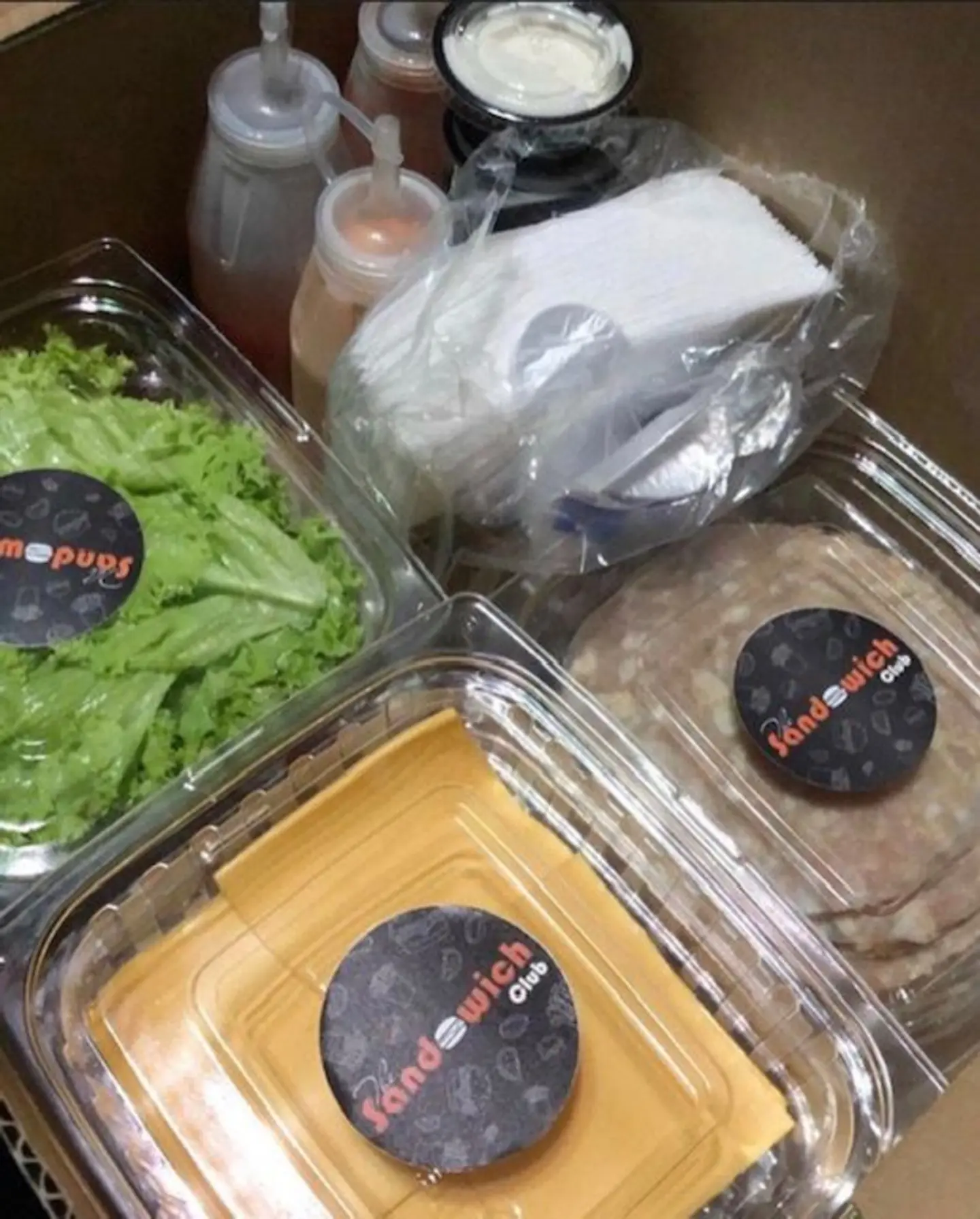 Club Chicken Burger Stuffed With Cheese - 12 Pieces