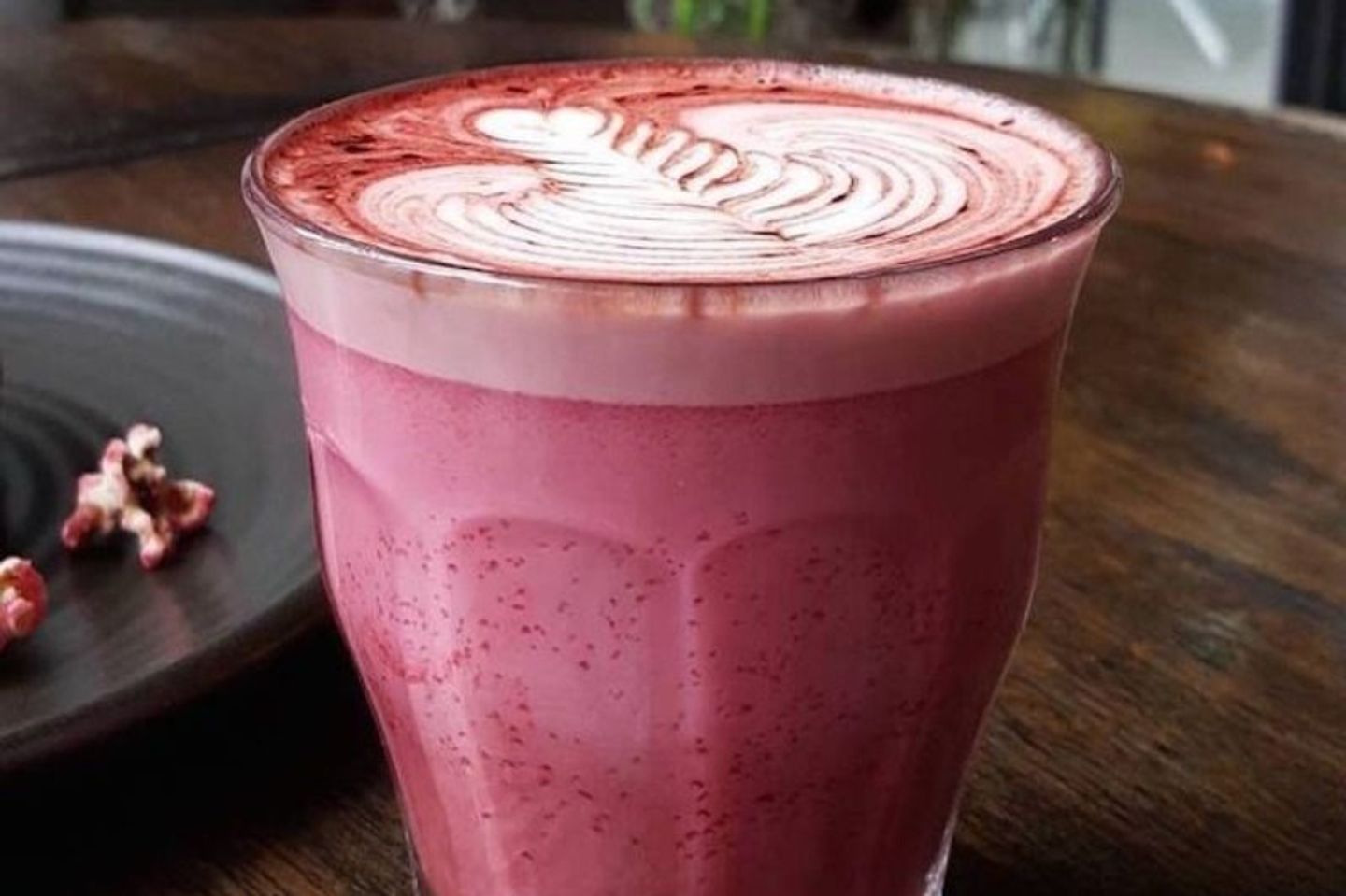 Red Velvet Latte - Medium