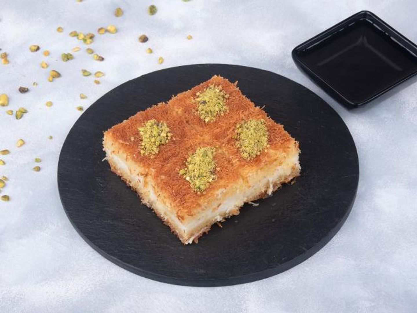 كنافة قشطة فستق - مستطيل