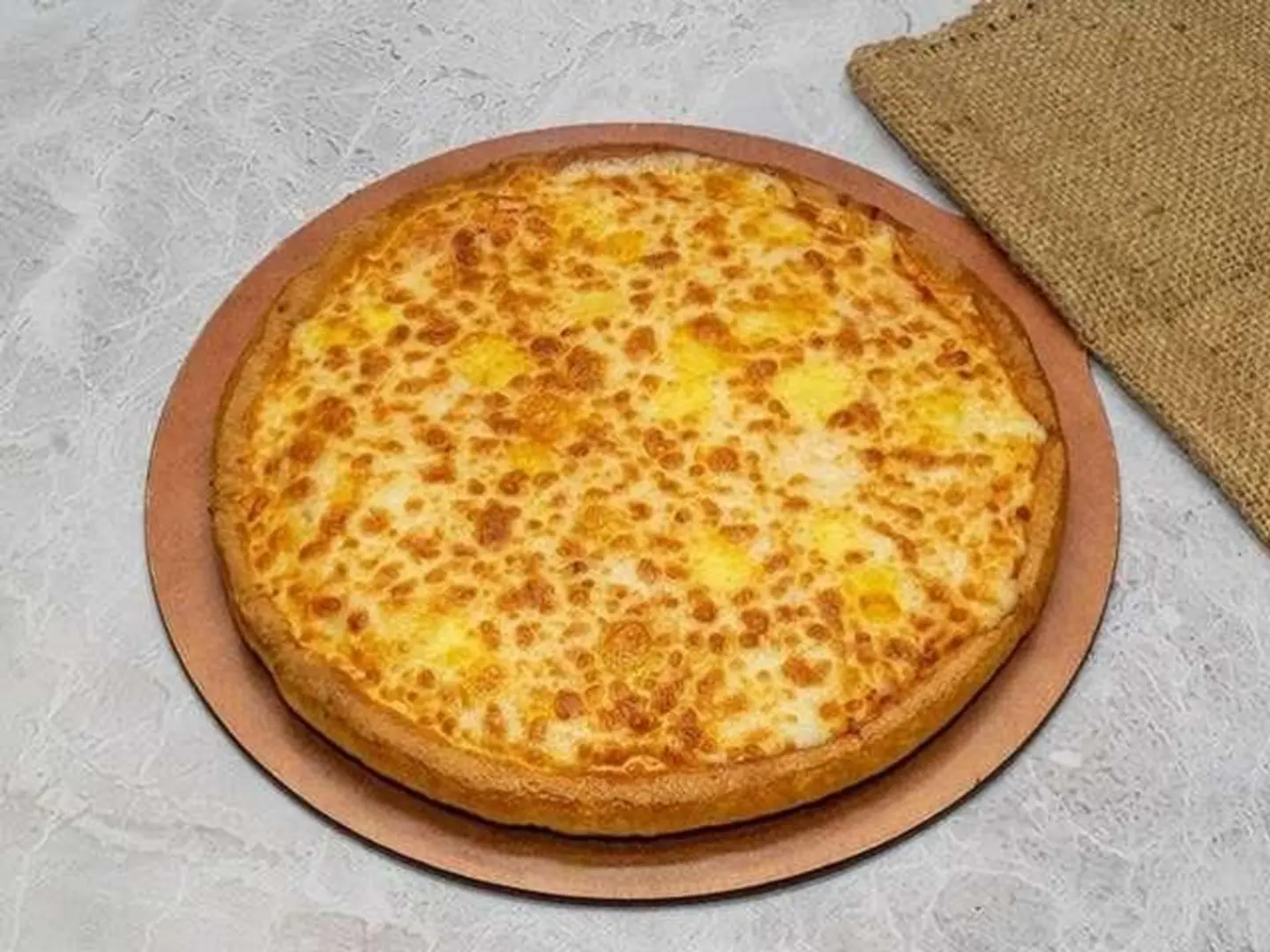 Cheese Pizza - Medium