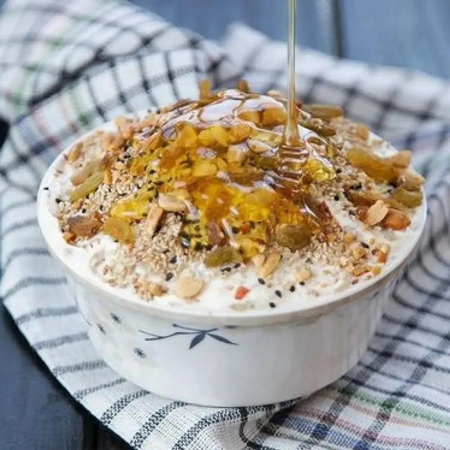 معصوب قشطة عسل جبن تمر - دخن