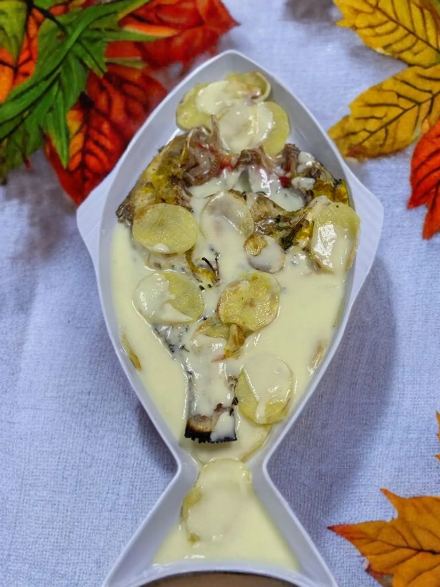 Grilled Shaari Fish Or Yam In Cream With Potatoes - For One Person