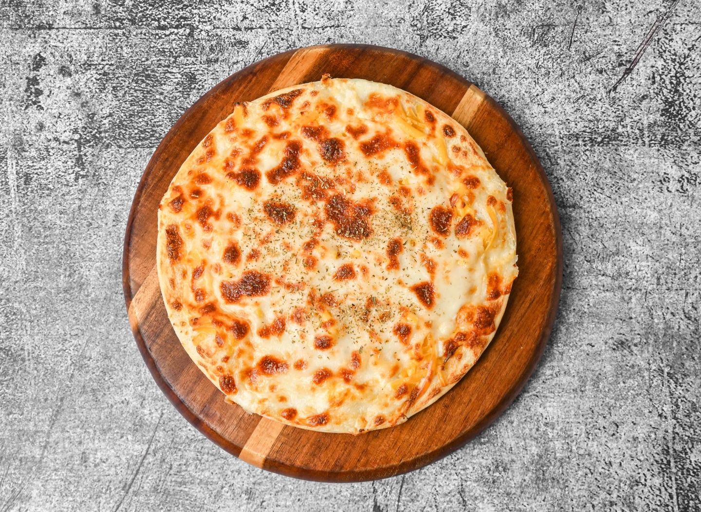 بيتزا الاجبان الاربعة - صغير