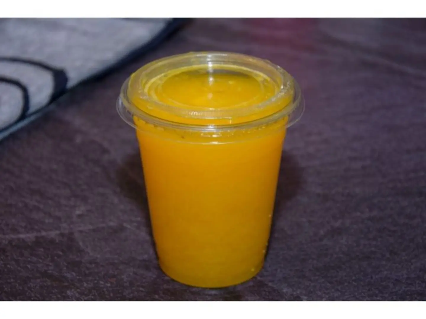عصير برتقال كبس - صغير
