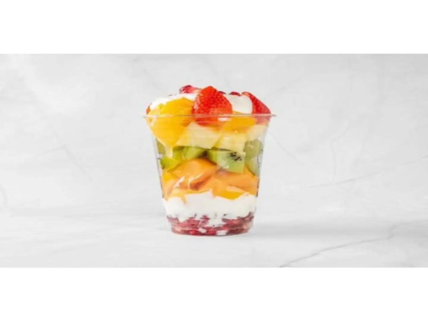 كوب سلطة فواكه - وسط