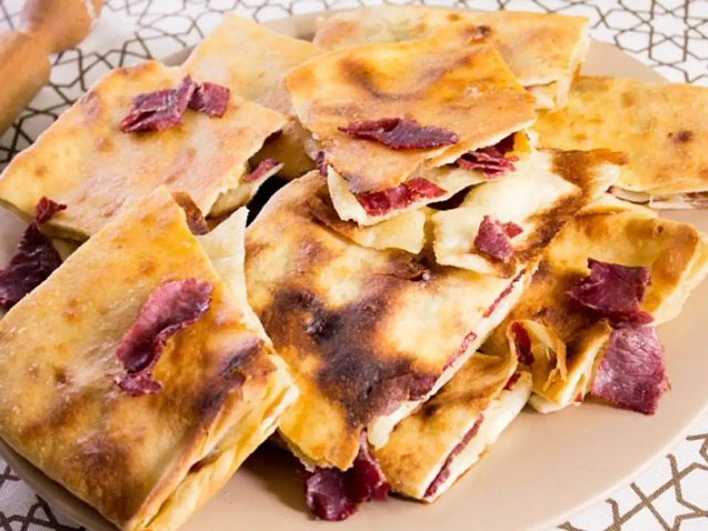 Meat Pie With Pastrami - Small