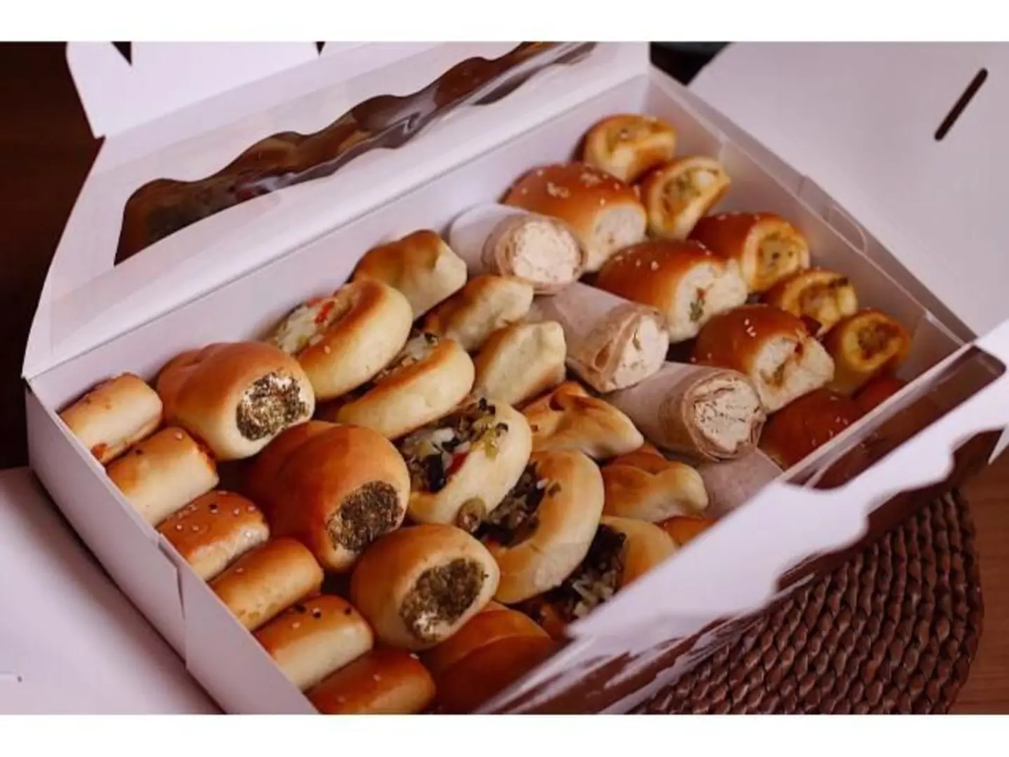 بوكس الفطائر - 12 حبة