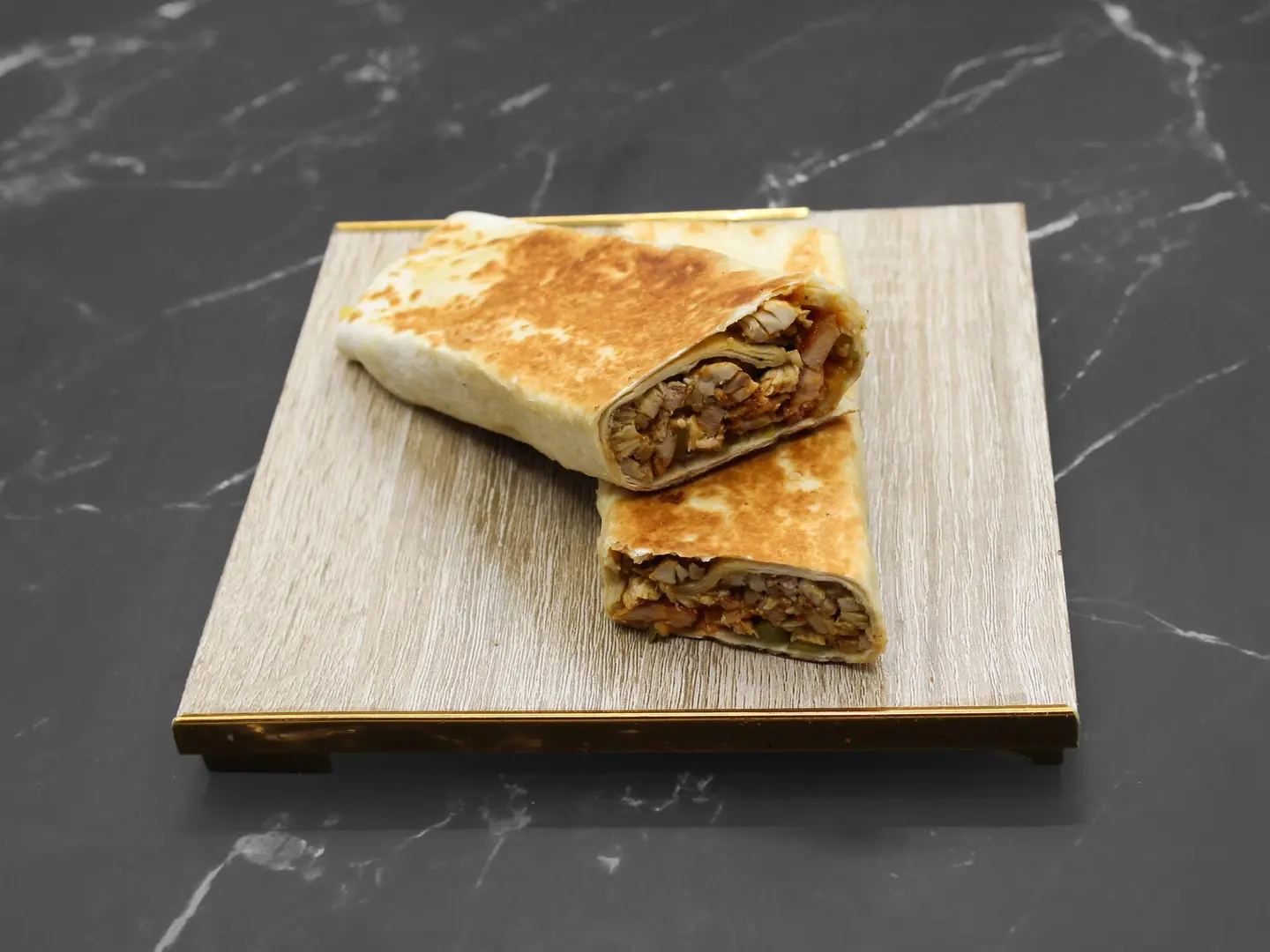 ساندويش صاروخ كبير مع جبن - كبير بدون جبنه