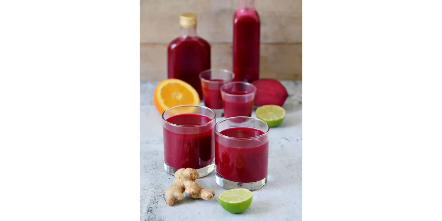 عصير بنجر مع رمان - وسط