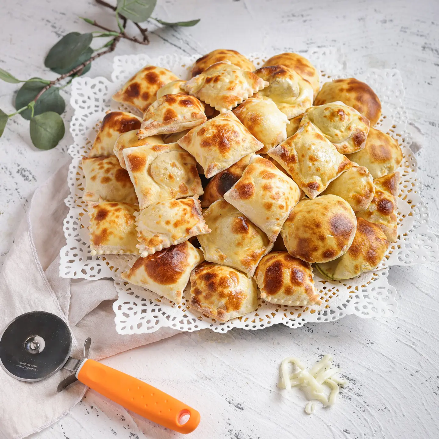 Mini Pies White Bread -  26 Pcs