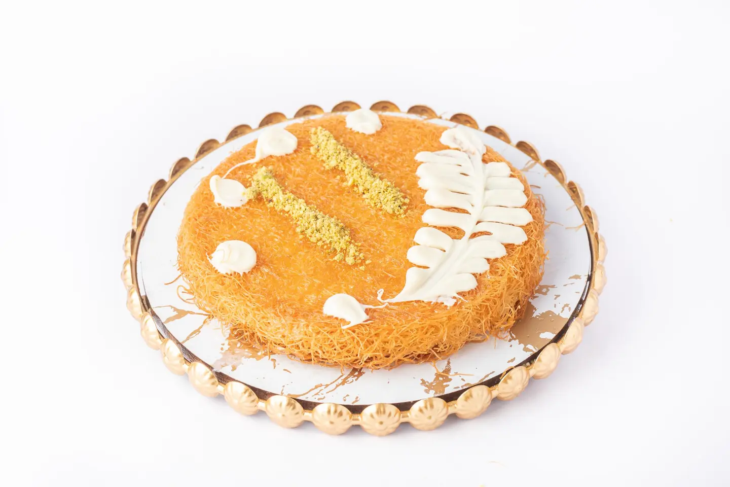 كنافة بين نارين جبنة وقشطة - وسط