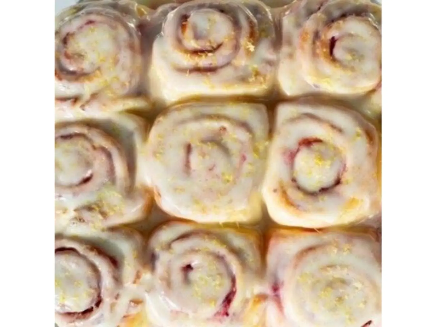 رول التوت واليمون - ١ القطعة