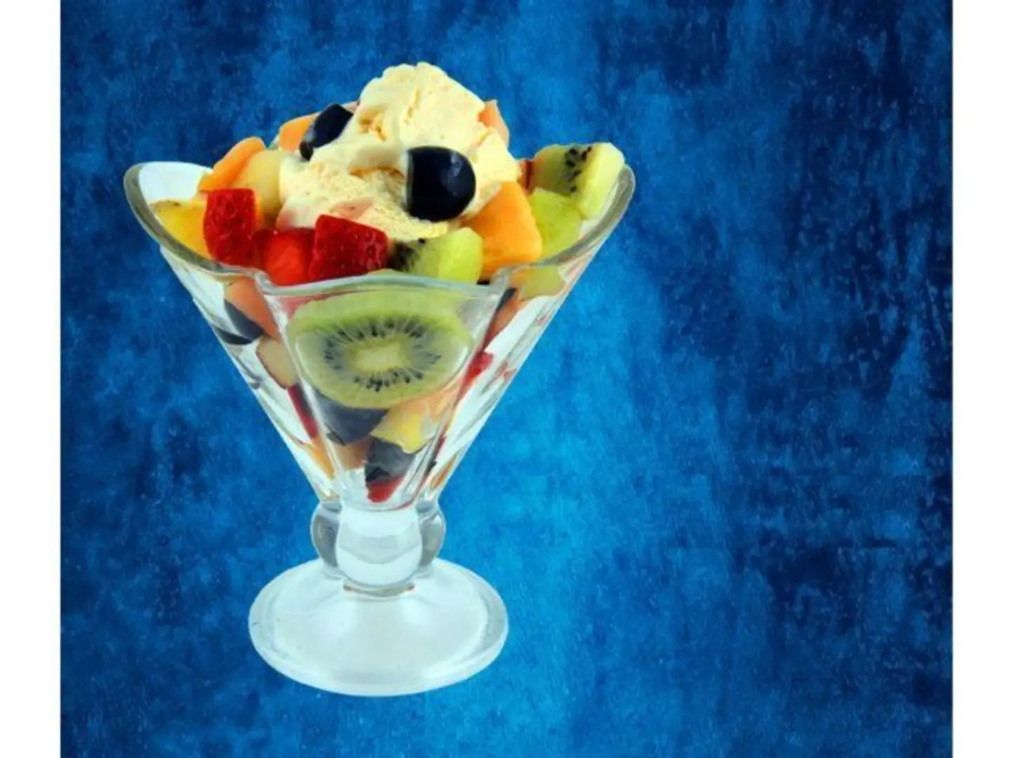Fruit Salad Ice Cream - Medium