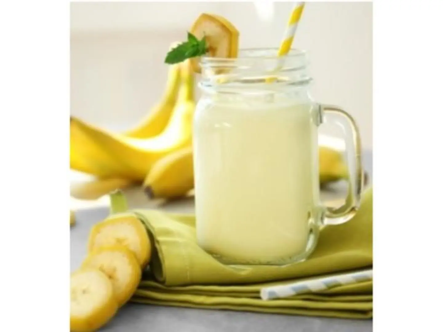 تفاح موز حليب - وسط