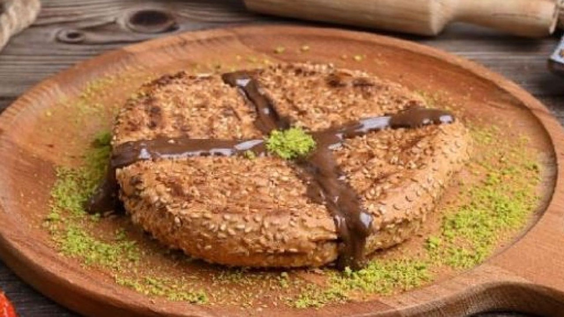 كعكة نوتيلا - كعكة نوتيلا حجم وسط
