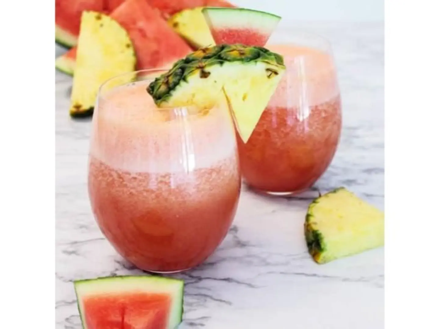 اناناس و بطيخ - وسط