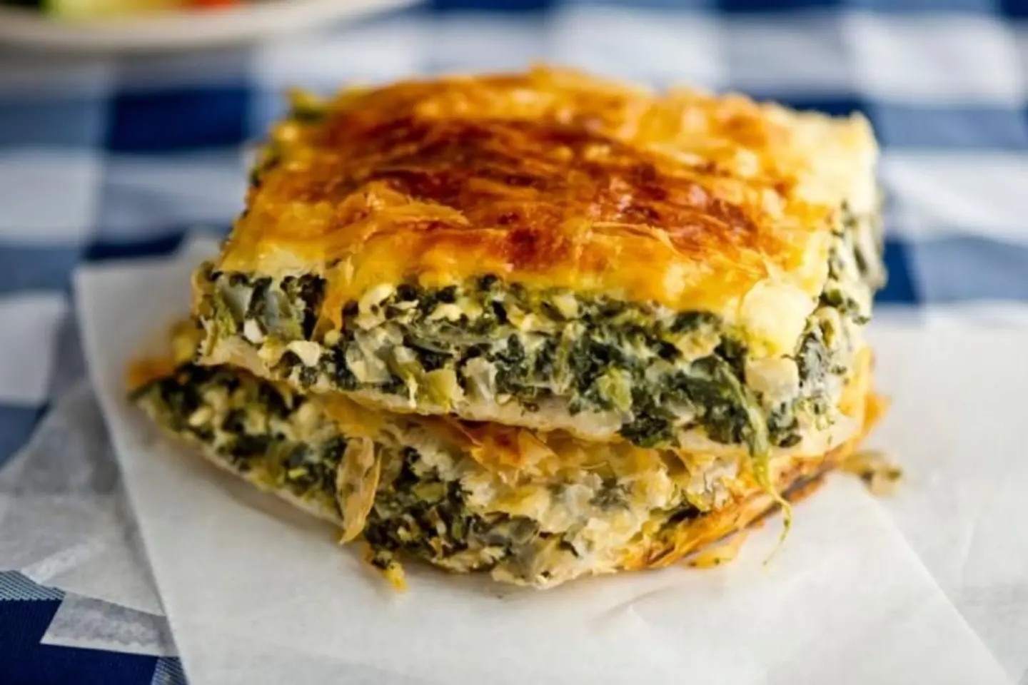 Spinach With Olives - Medium