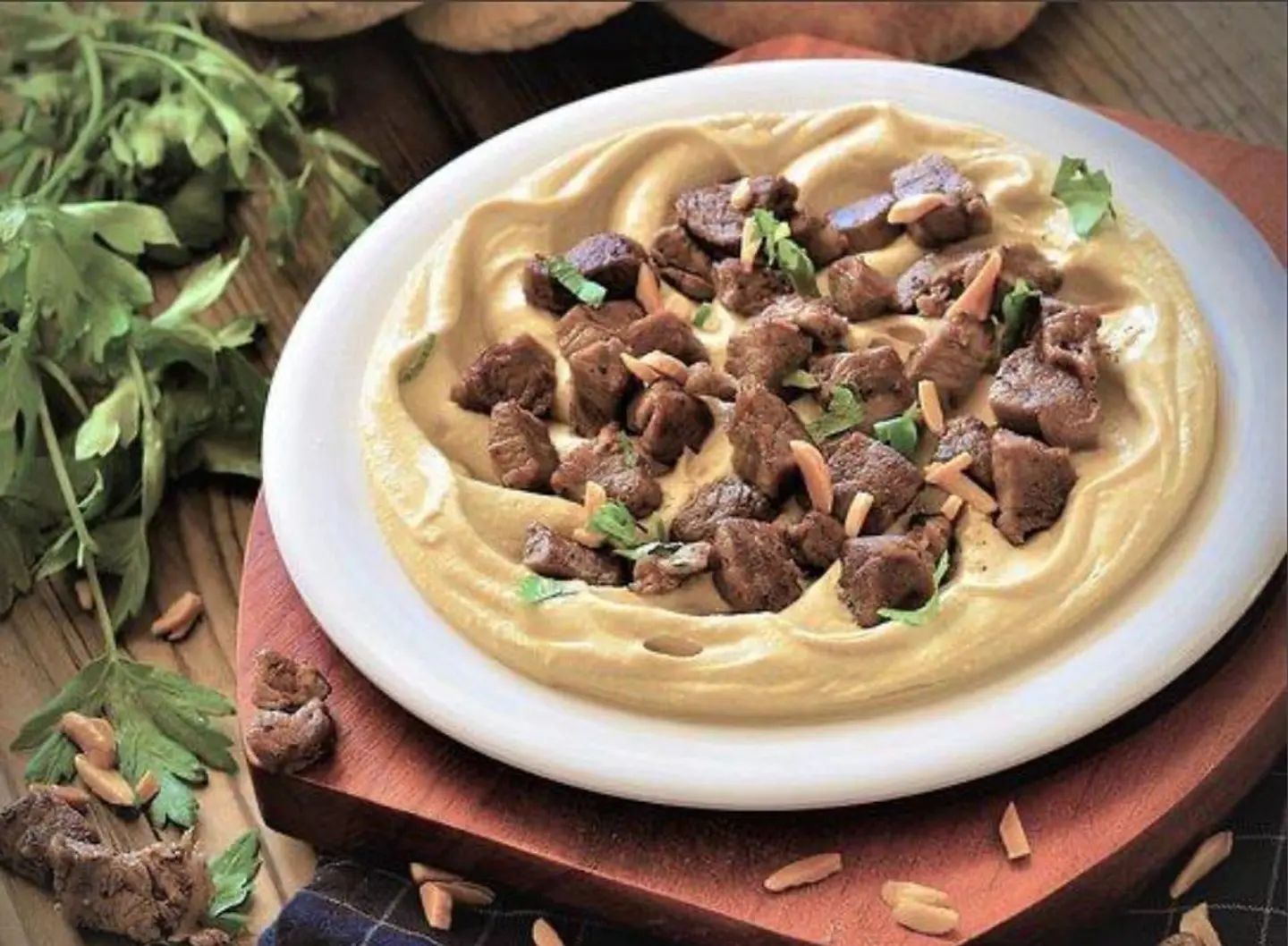Hummus With Almonds - Small