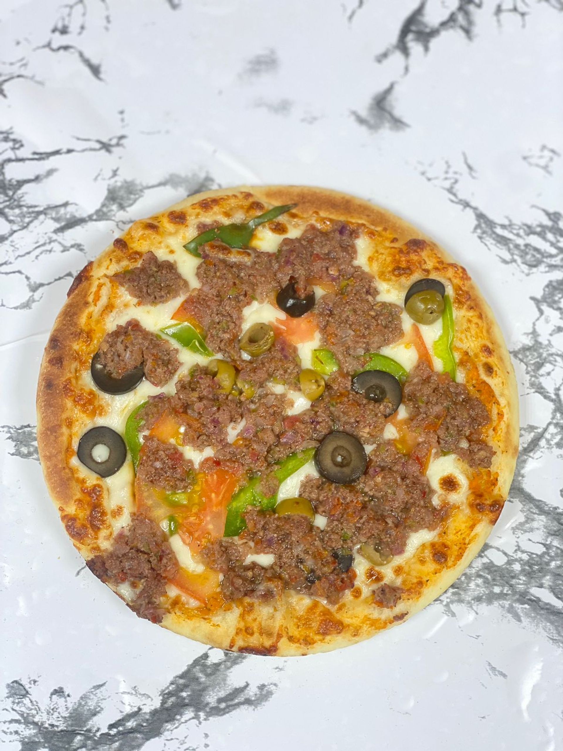 بيتزا لحم - وسط