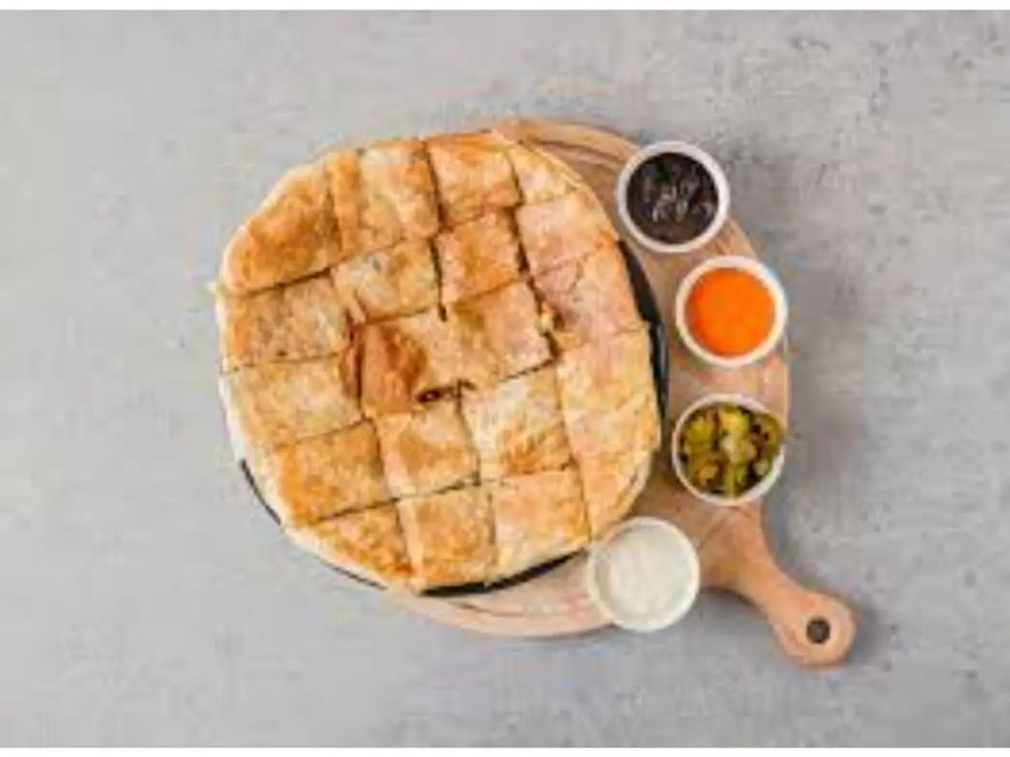 فطير بالجبن الرومي - صغير